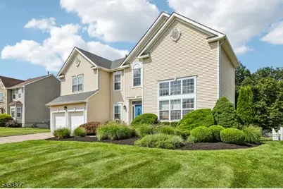 176 Fox Hill Ct, Jefferson Township, NJ 07849 - Photo 2