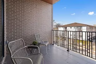 310 W Jersey St, Elizabeth, NJ 07202 - Photo 10