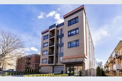 310 W Jersey St #503, Elizabeth, NJ 07202 - Photo 2