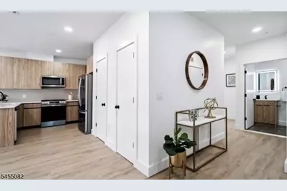 310 W Jersey St #503, Elizabeth, NJ 07202 - Photo 8