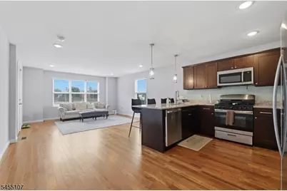 101-103 N 6th St, Newark, NJ 07107 - Photo 2