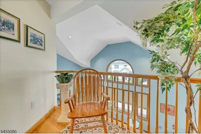 214 Van Buren St, Lyndhurst Township, NJ 07071 - Photo 20
