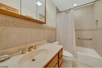 214 Van Buren St, Lyndhurst Township, NJ 07071 - Photo 30