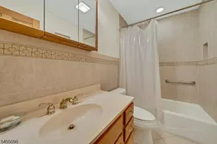 214 Van Buren St, Lyndhurst Township, NJ 07071 - Photo 30