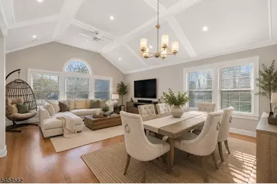 46 Cortland St, Roseland, NJ 07068 - Photo 2