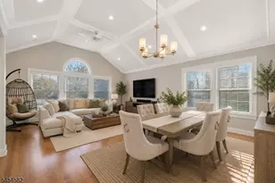 46 Cortland St, Roseland, NJ 07068 - Photo 2