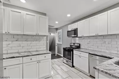 71 Schley St #2, Newark, NJ 07112 - Photo 14