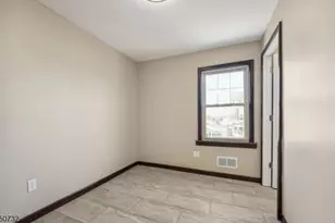 1252 Magnolia Pl, Union Township, NJ 07083 - Photo 10