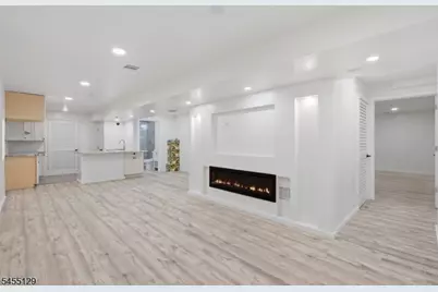 458 Lehigh Ave, Union Township, NJ 07083 - Photo 28