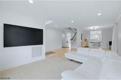 458 Lehigh Ave, Union Township, NJ 07083 - Photo 6