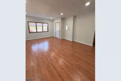344 Valley Brook Ave, Lyndhurst Township, NJ 07071 - Photo 8