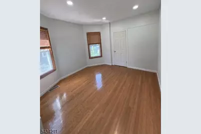 344 Valley Brook Ave, Lyndhurst Township, NJ 07071 - Photo 10
