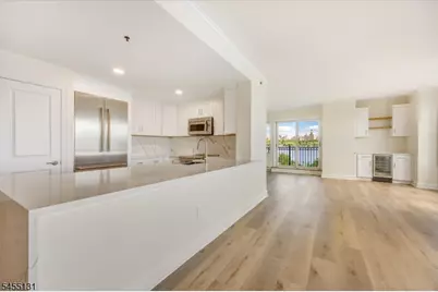 6315 City Pl #315, Edgewater, NJ 07020 - Photo 4