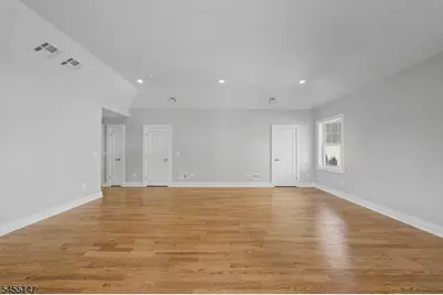 310 Halsey Rd, Parsippany, NJ 07054 - Photo 18