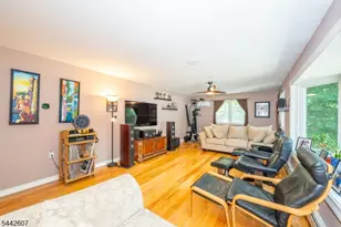 335 Elmira Trail, Hopatcong, NJ 07843 - Photo 6