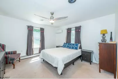 335 Elmira Trl, Hopatcong, NJ 07843 - Photo 22