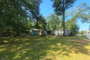 30 Caswell Ave, Woodbridge Township, NJ 08863 - Photo 4