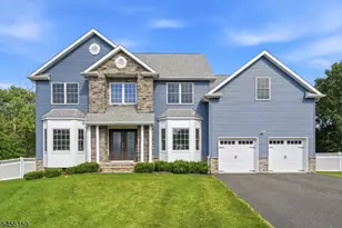 403 Sunnyside Terrace, Bridgewater, NJ 08807 - Photo 2