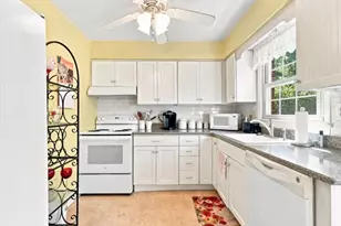 28 Tudor Pl, Mount Olive, NJ 07828 - Photo 12