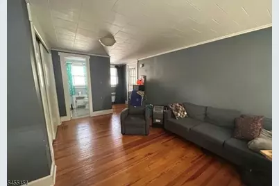 31 Bamford Ave, Hawthorne, NJ 07506 - Photo 2