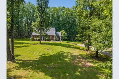 21 Finn Rd, Union Township, NJ 08867 - Photo 8
