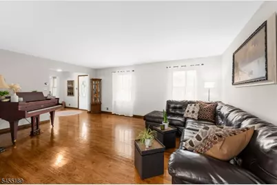 12 Holly Park Dr, South Plainfield, NJ 07080 - Photo 4