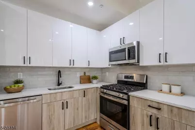 145 Roseville Ave #7, Newark, NJ 07107 - Photo 4