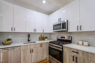 145 Roseville Ave, Newark, NJ 07107 - Photo 4