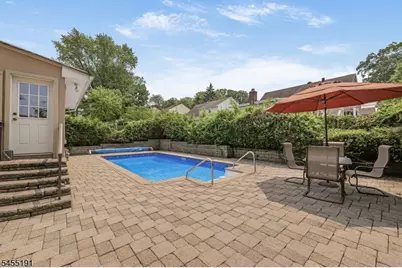 17 Westland Rd, Verona, NJ 07044 - Photo 18