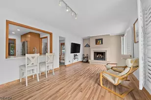 17 Westland Rd, Verona, NJ 07044 - Photo 8