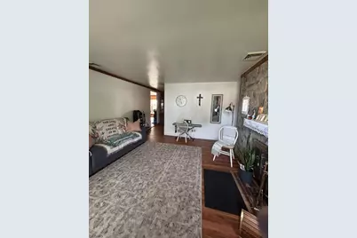 492 Booth Ct, Rahway, NJ 07065 - Photo 2