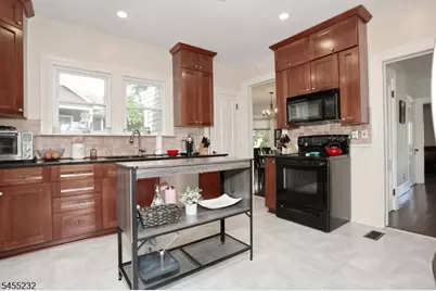 142 Wyckoff, Waldwick, NJ 07463 - Photo 16