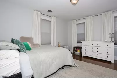 142 Wyckoff, Waldwick, NJ 07463 - Photo 26