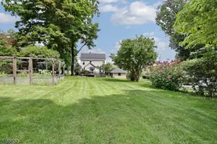 142 Wyckoff, Waldwick, NJ 07463 - Photo 38