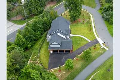 2 Minor Ct, Denville Twp., NJ 07834 - Photo 44