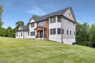 2 Minor Ct, Denville Twp., NJ 07834 - Photo 46