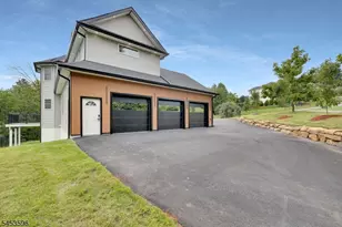 2 Minor Ct, Denville Twp., NJ 07834 - Photo 22