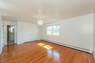 44 Daniels Dr, Clifton, NJ 07013 - Photo 6