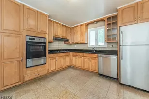 44 Daniels Dr, Clifton, NJ 07013 - Photo 10