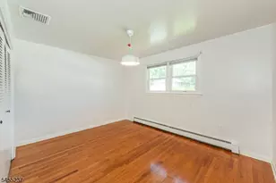 44 Daniels Dr, Clifton, NJ 07013 - Photo 14