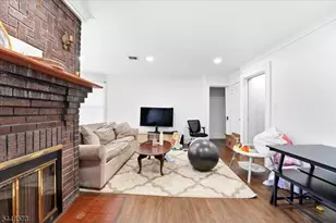 274 Crawford Terrace, Union Township, NJ 07083 - Photo 2