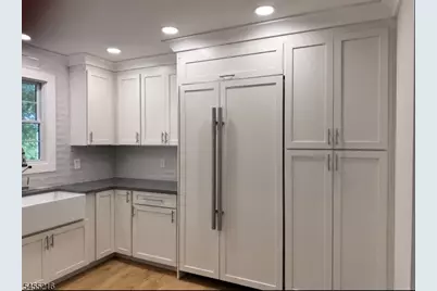 9 Crestview Ct, Montclair, NJ 07042 - Photo 12