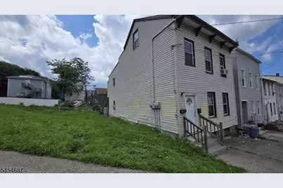 122 Spruce St, Paterson, NJ 07501 - Photo 2