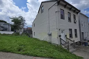 122 Spruce St, Paterson, NJ 07501 - Photo 2