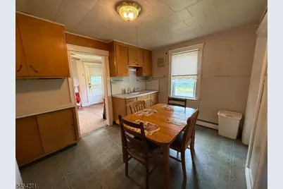 31 Ferro Monte Ave, Roxbury Township, NJ 07847 - Photo 12