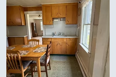 31 Ferro Monte Ave, Roxbury Township, NJ 07847 - Photo 14
