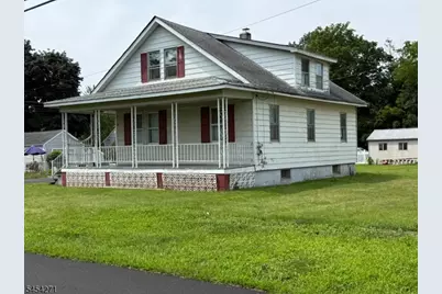 31 Ferro Monte Ave, Roxbury Township, NJ 07847 - Photo 4