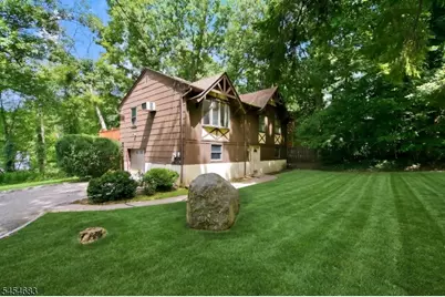 20 Waterloo Rd, Byram Township, NJ 07874 - Photo 2
