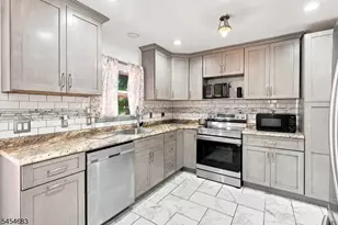 20 Waterloo Rd, Byram Township, NJ 07874 - Photo 10
