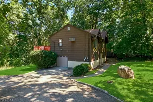 20 Waterloo Rd, Byram Township, NJ 07874 - Photo 4